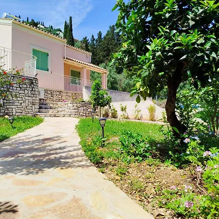 Lemonia Apartment