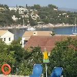 Lemonia Apartment