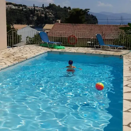 Lemonia Apartment *