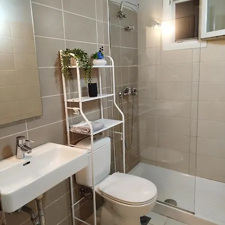 Lemonia Apartment *